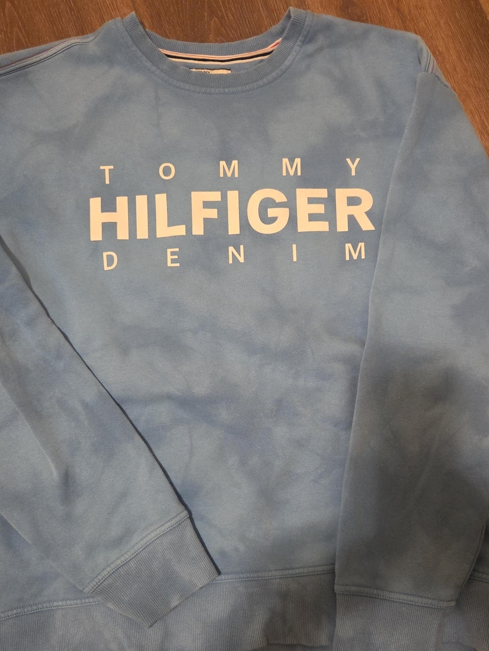 Tommy Hilfiger Light Blue Crewneck Sweatshirt with White Logo